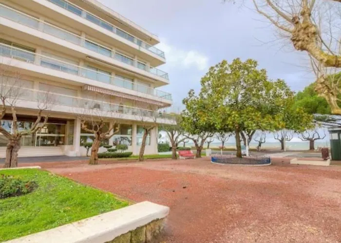 T2 Centre, Plage A 2 Minutes, Parking Ss